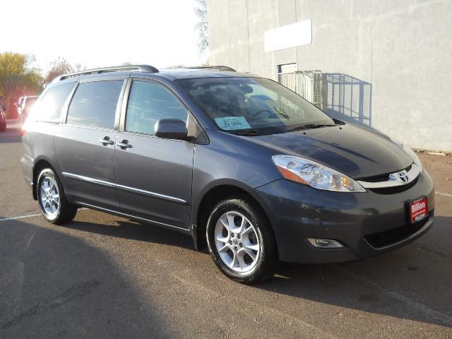 Toyota Sienna 2006 photo 3