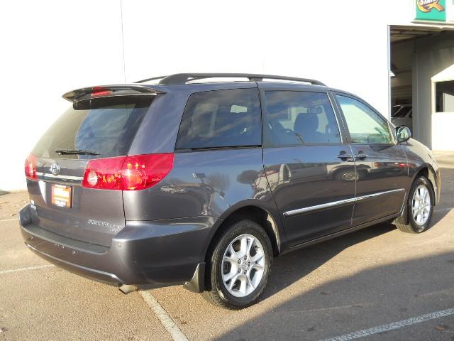 Toyota Sienna 2006 photo 5