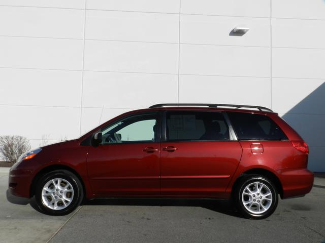 Toyota Sienna 5.4L Special Service Unspecified