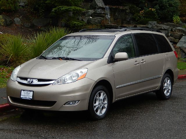 Toyota Sienna 2006 photo 4