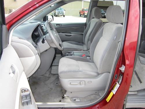 Toyota Sienna 2006 photo 4