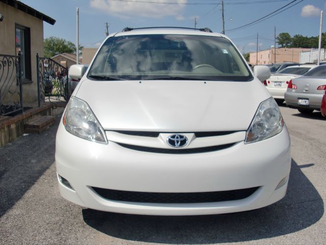 Toyota Sienna 2006 photo 3