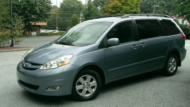 Toyota Sienna SEL Sport Utility 4D MiniVan
