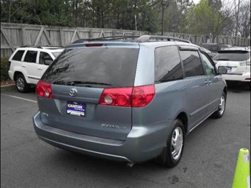 Toyota Sienna 2006 photo 3