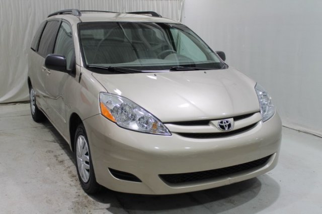 Toyota Sienna 2006 photo 1