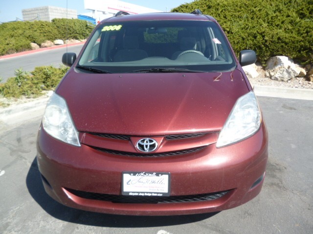 Toyota Sienna 2006 photo 1
