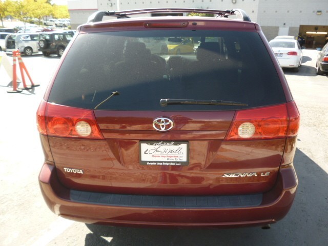 Toyota Sienna 2006 photo 3