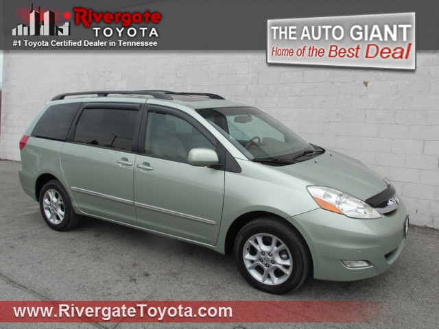 Toyota Sienna Eddie Bauer 4x4 Unspecified