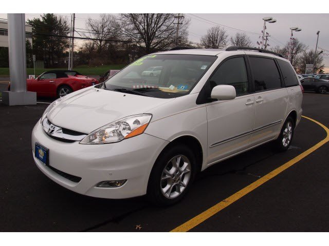 Toyota Sienna 2006 photo 3