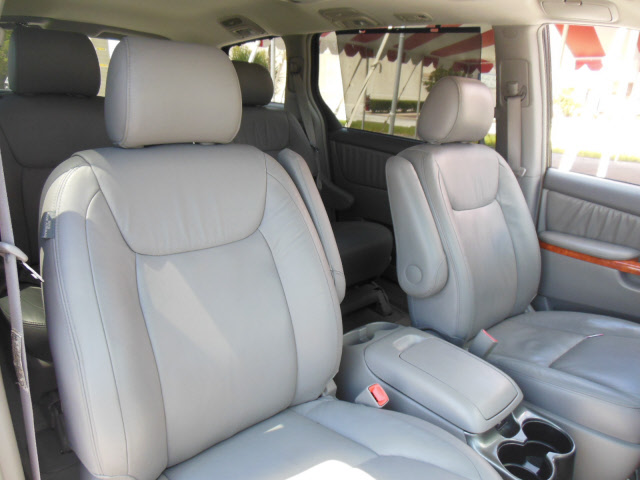 Toyota Sienna 2006 photo 3