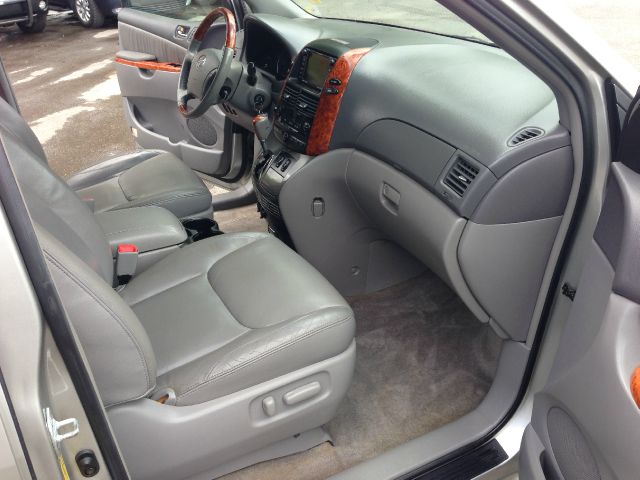 Toyota Sienna 2006 photo 11