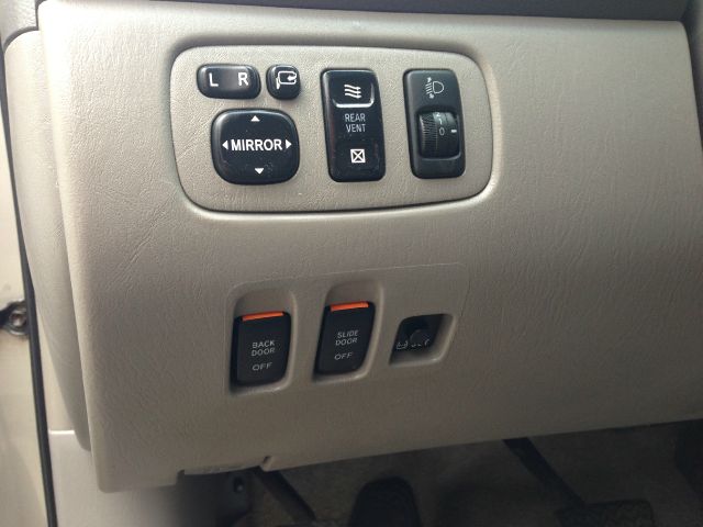 Toyota Sienna 2006 photo 16