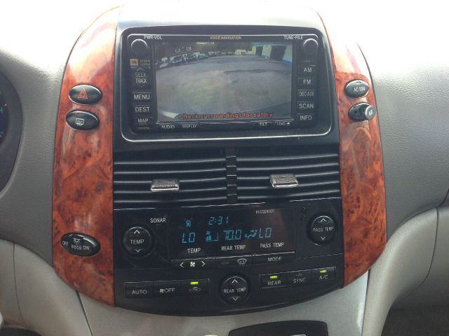 Toyota Sienna 2006 photo 18