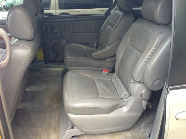 Toyota Sienna 2006 photo 25