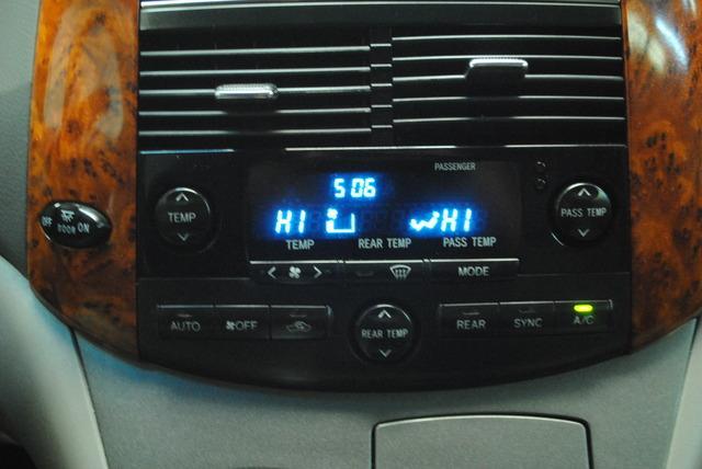Toyota Sienna 2006 photo 20
