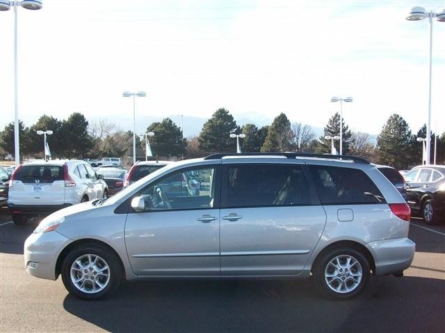 Toyota Sienna 2006 photo 5