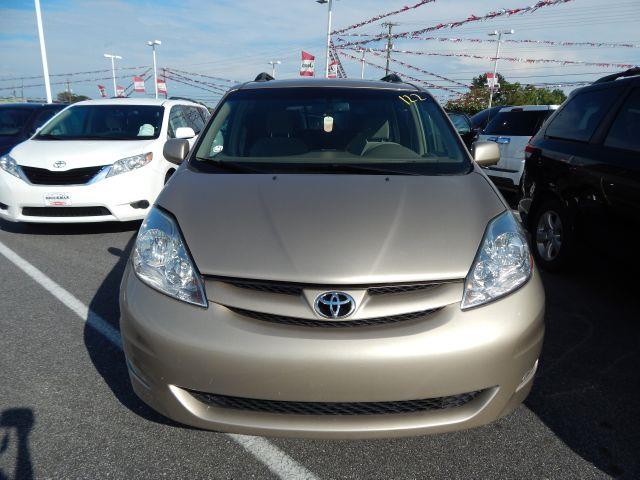 Toyota Sienna 2007 photo 1