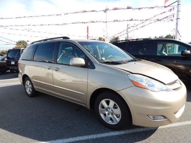 Toyota Sienna 2007 photo 4