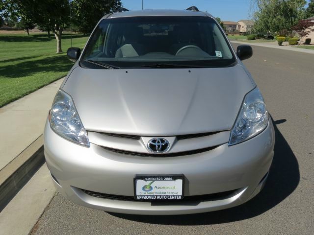 Toyota Sienna 2007 photo 3