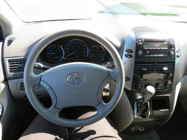 Toyota Sienna 2007 photo 4