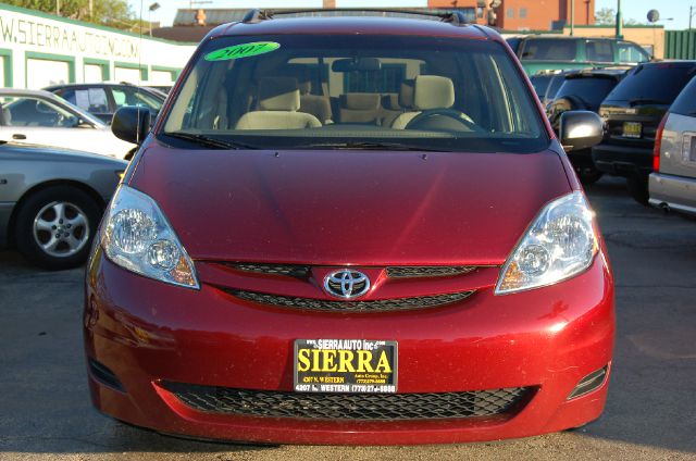 Toyota Sienna 2007 photo 11