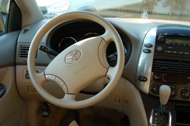 Toyota Sienna 2007 photo 12