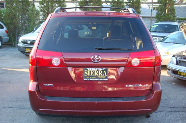 Toyota Sienna 2007 photo 8