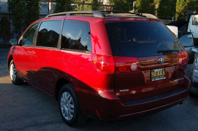 Toyota Sienna 2007 photo 9