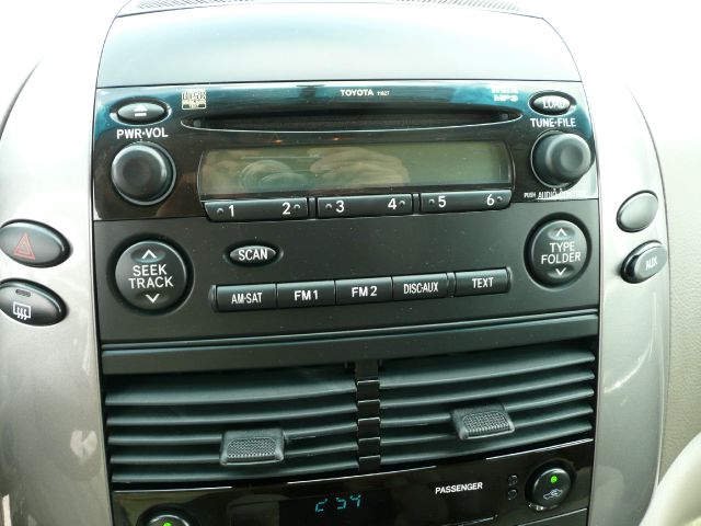Toyota Sienna 2008 photo 1