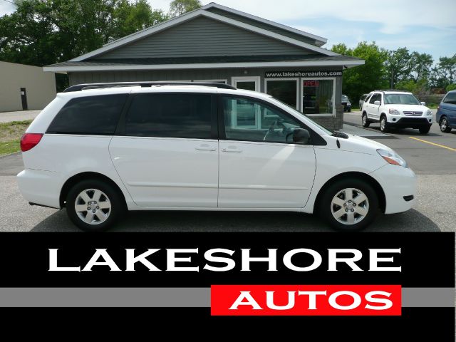 Toyota Sienna 2008 photo 11