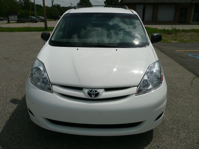 Toyota Sienna 2008 photo 12