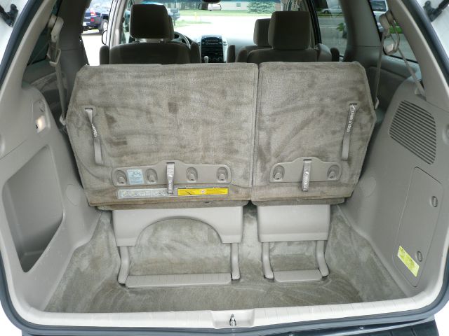 Toyota Sienna 2008 photo 16