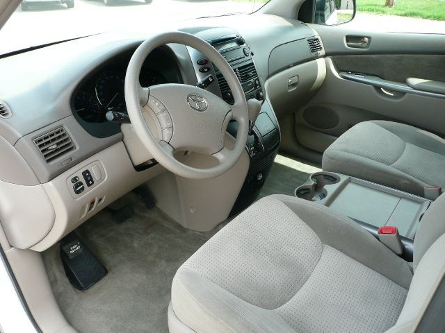 Toyota Sienna 2008 photo 6