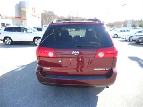 Toyota Sienna 2008 photo 5