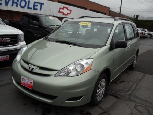 Toyota Sienna 2008 photo 1