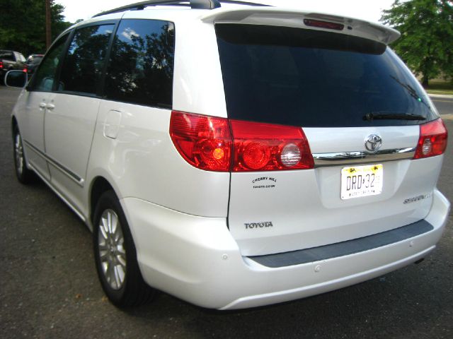 Toyota Sienna Power LIFT GATE MiniVan