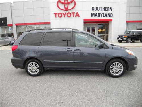 Toyota Sienna 2008 photo 2