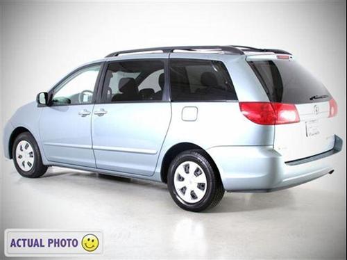 Toyota Sienna 2008 photo 4