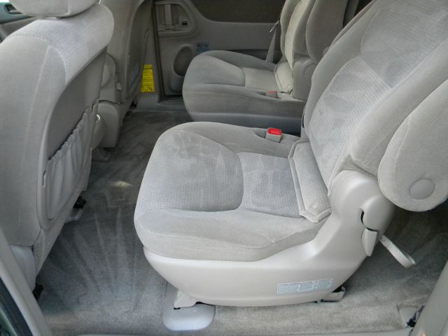 Toyota Sienna 2008 photo 3