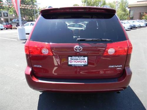 Toyota Sienna 2008 photo 4