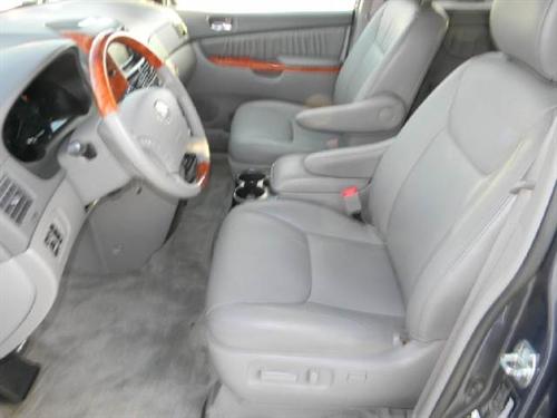Toyota Sienna 2008 photo 5