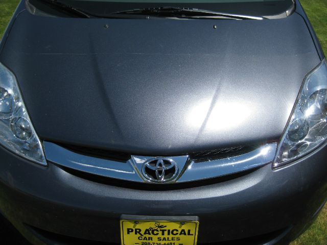 Toyota Sienna 2008 photo 12