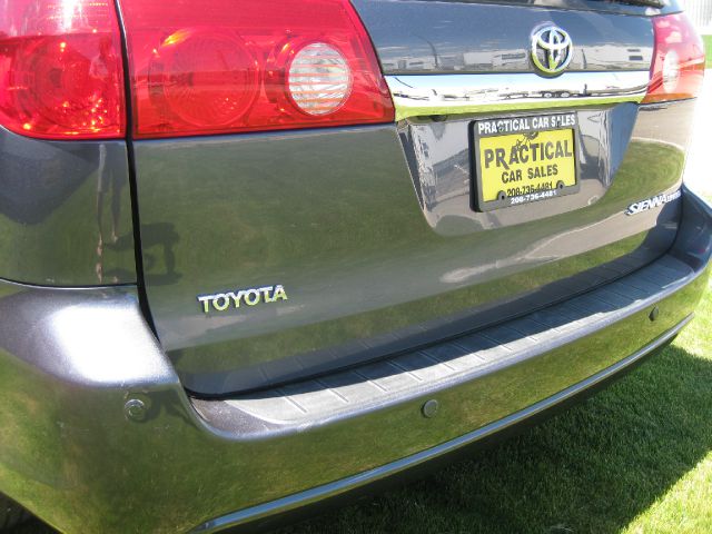 Toyota Sienna 2008 photo 13