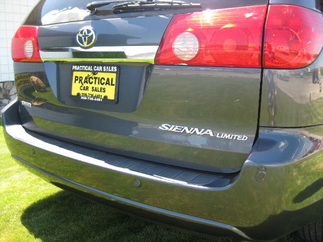Toyota Sienna 2008 photo 20