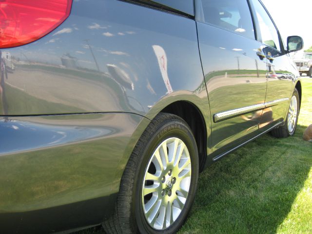 Toyota Sienna 2008 photo 37