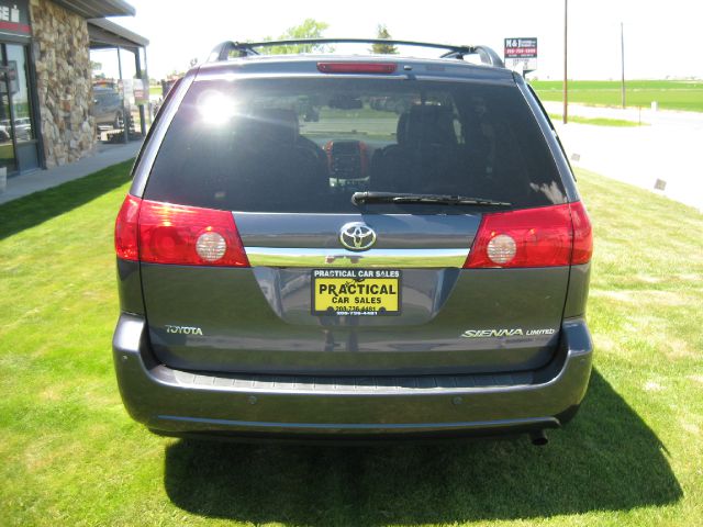 Toyota Sienna 2008 photo 39
