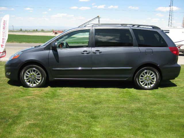 Toyota Sienna 2008 photo 57