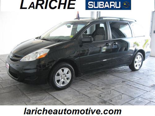 Toyota Sienna 2008 photo 1
