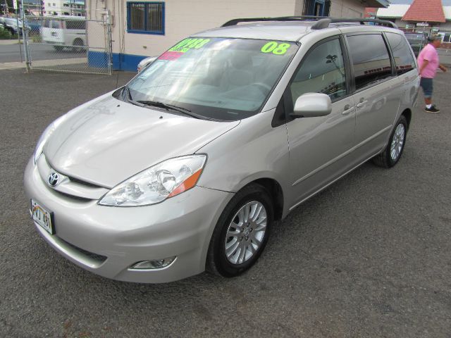 Toyota Sienna 2008 photo 2