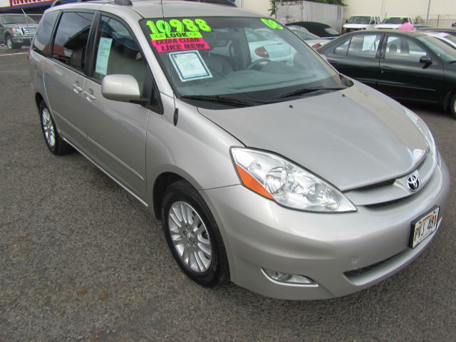 Toyota Sienna 2008 photo 3